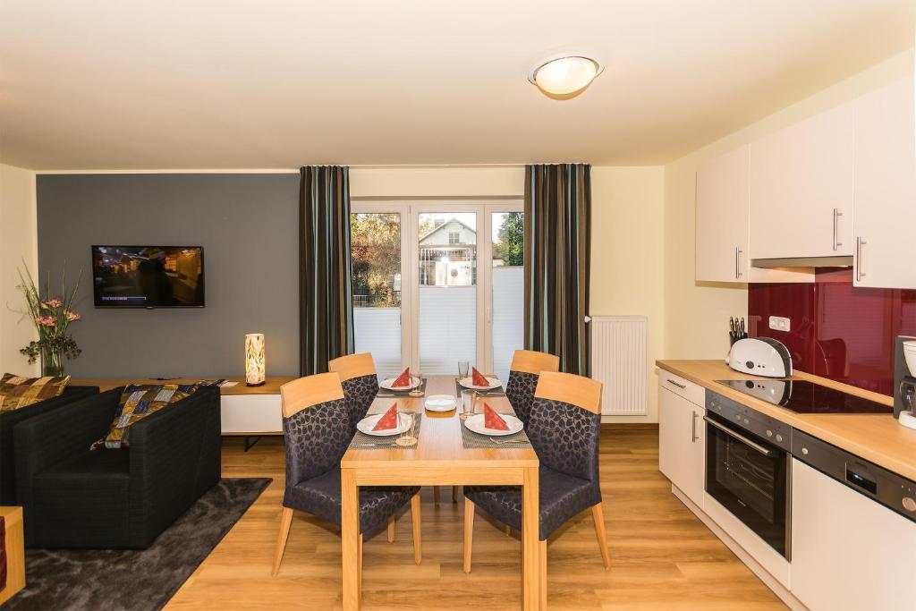 Apartmenthaus Kleiner Falke Остзебад Бинц Стая снимка